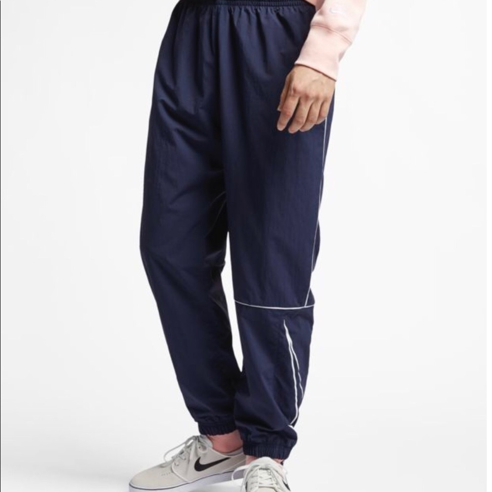 *UNOPENED NEW* Nike SB Swoosh Skate Track Pants